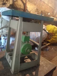 Lakri Wala cutter hai full Iran body very heavy weight 2hp copper mote