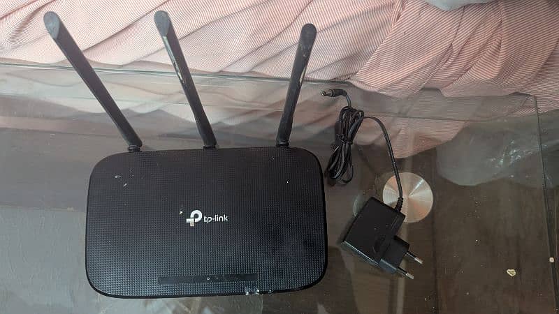 TP link Triple Antenna Router 2