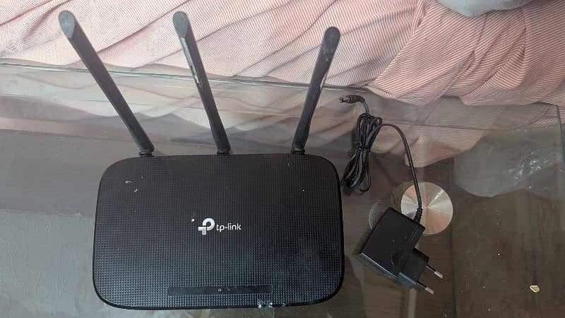 TP link Triple Antenna Router 3