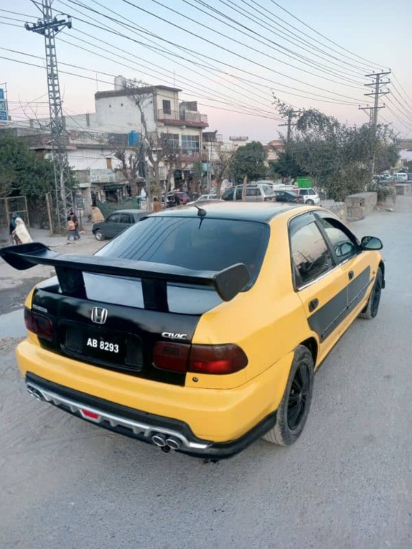 Honda Civic EXi 1995 12