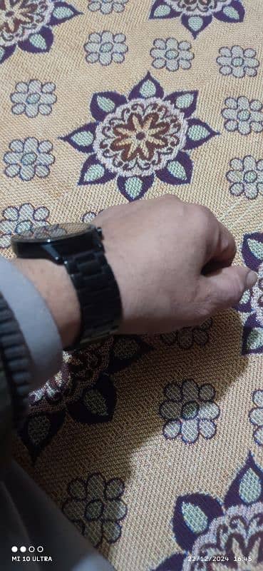 Hi guys iam seal my smart watch Huawei honor watch2 46mm new condition 12