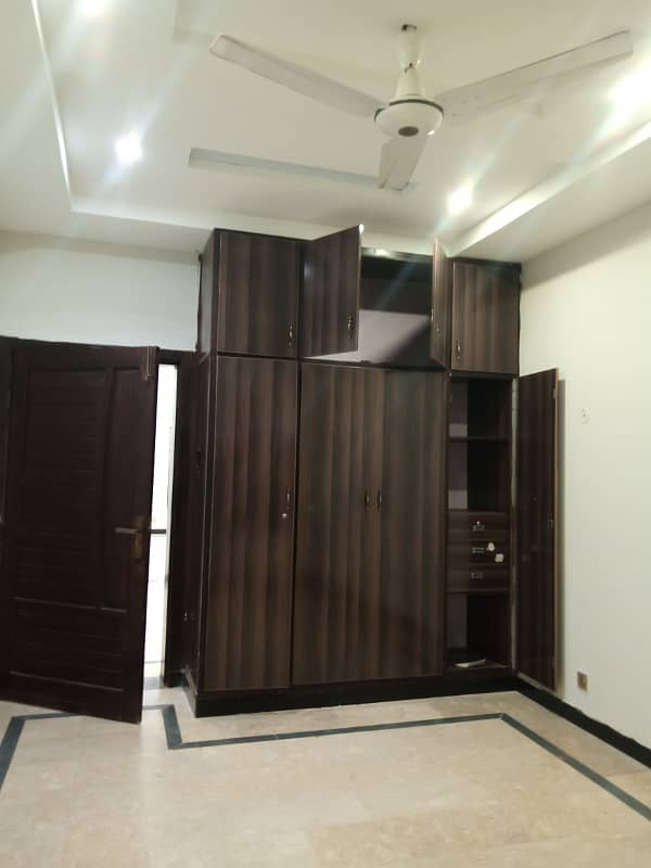 7 Marla Ground Portion Availabe For Rent in G-15 Islamabad. 1