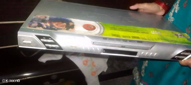 03264745700 new  recorder just 1000 . DVD player  just 2000 4