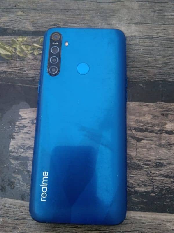 realme 5 4 gb 64 gb all ok with box 0