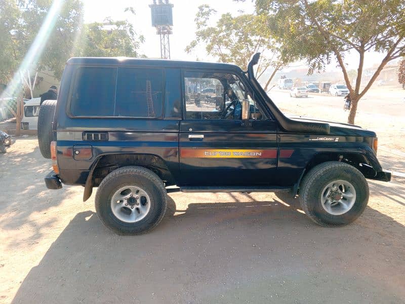 Toyota Land Cruiser 1990 2