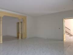 Gulberg Lower Portion 3 Bedroom TvL D/D Kitchen Car Parking Separate Gate Ideal Location