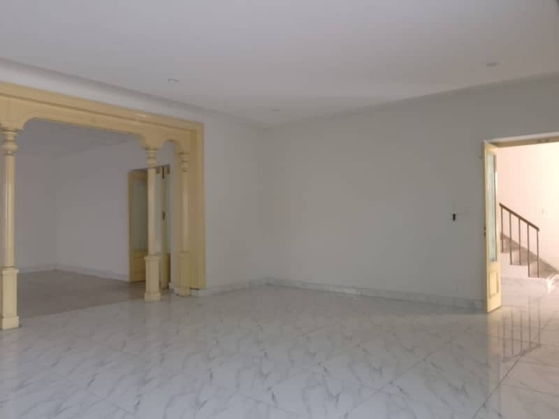 Gulberg Lower Portion 3 Bedroom TvL D/D Kitchen Car Parking Separate Gate Ideal Location 0