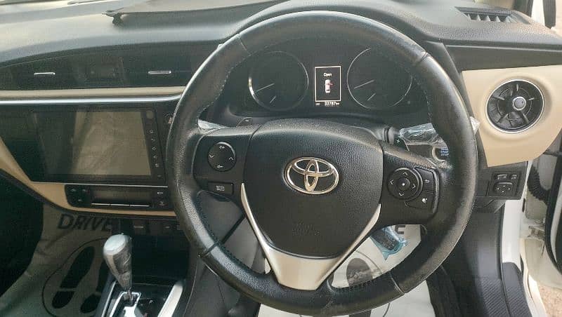 Toyota Altis Grande 2020 CVT-i 1.8 9