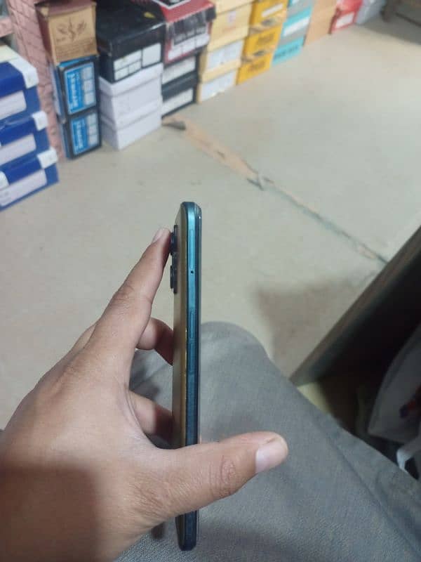 urgent sale realme 9 pro condition 10/8  with box 5