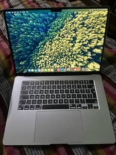 MacBook