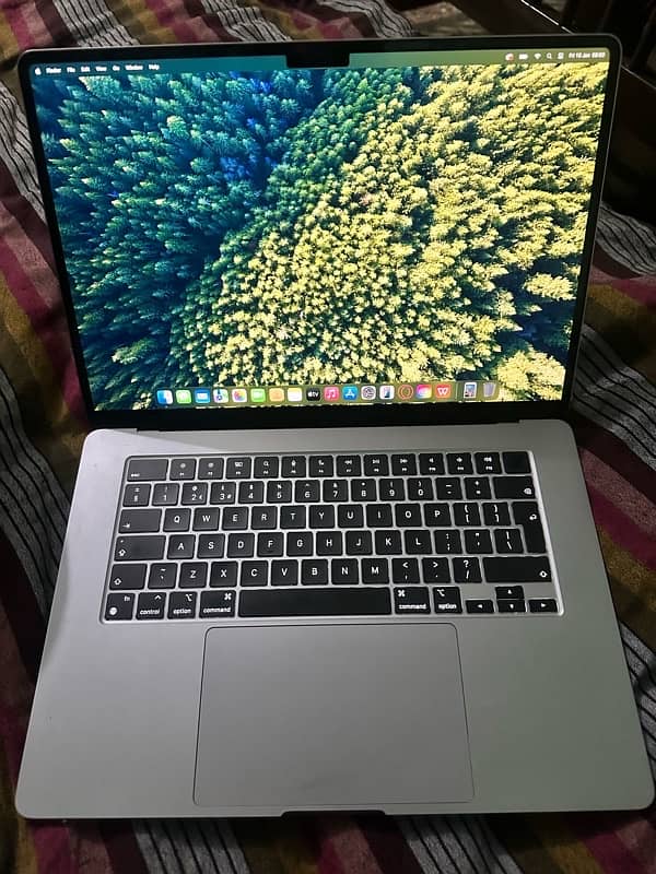 MacBook Air 15 0