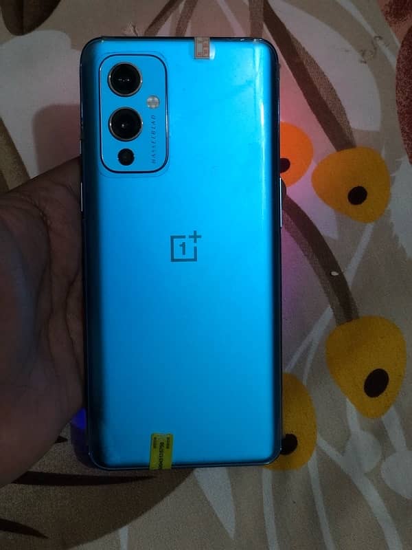 OnePlus 9 4