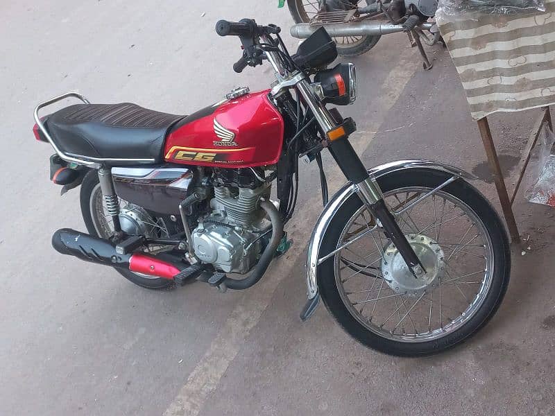 HONDA CG 125 SPECIAL EDITION RED COLIOUR 1