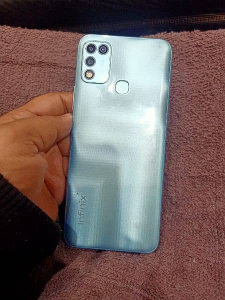 Infinix Hot 10 Play 9.5/10 Condition 4