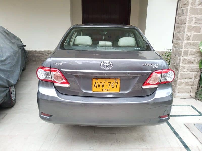 Toyota Corolla GLI 2011 Manual Excellent Condition in DHA Karachi 2