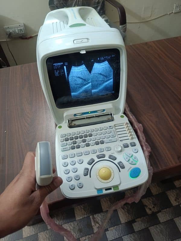 Ultrasound machine 7