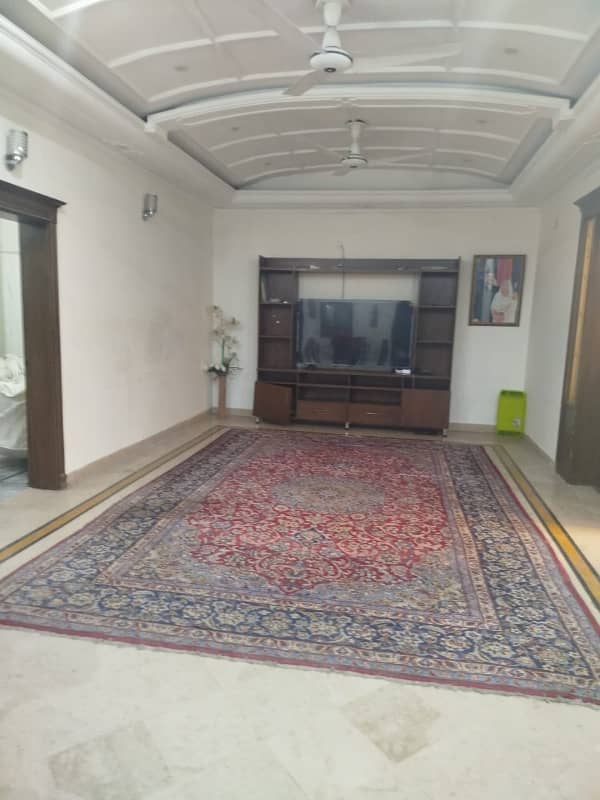 10 marla house for rent in Johar town for Family and Silent office (Call center + Software house) 3