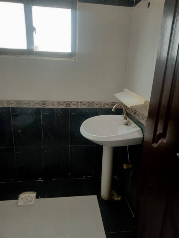 2 Bed flat available for rent in G-15 2