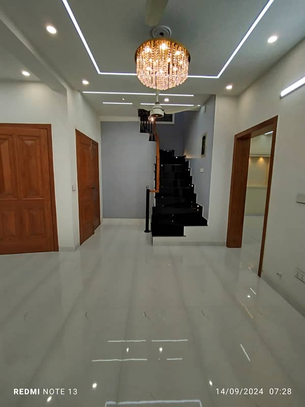 5 Marla House in Jinnah Bloack For Sale in Bahria Town Lahore 8