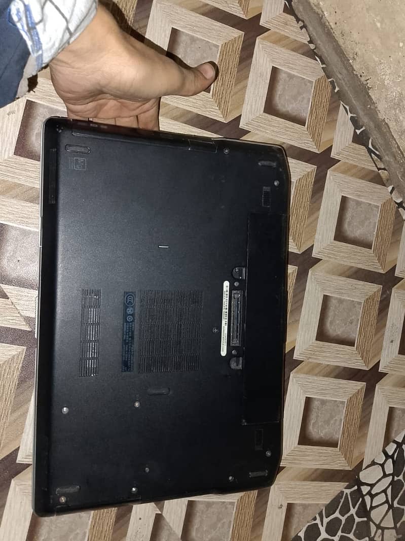 LAPTOP I5 __NEW CONDITION SPOT LESS URGENT SALE 03341285870 5