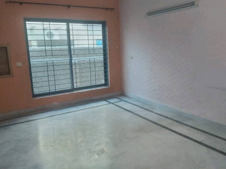 1 Kanal Lower Portion For rent In I-8 0