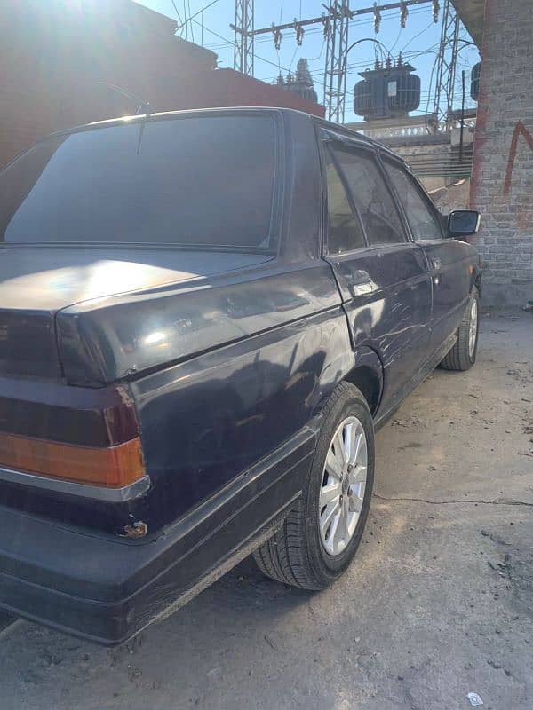 Nissan Sunny 1986 6