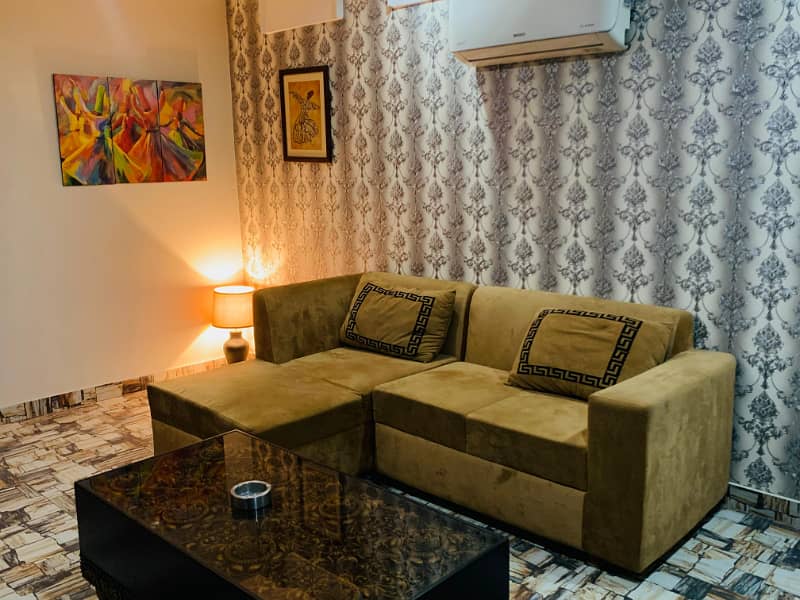 Luxury Apartment for Short Stay/full day Rent in Bahria Town Lahore 3