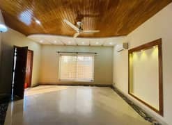 10 Marla Fully designer lower portion Available for RENT in Bahria town phase 8 ( H block )