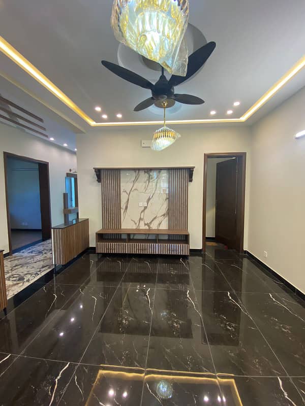 10 Marla Brand new fully designer lower portion for RENT in BAHRIA TOWN PHASE 8 ( overseas enclave ) sector 3 1