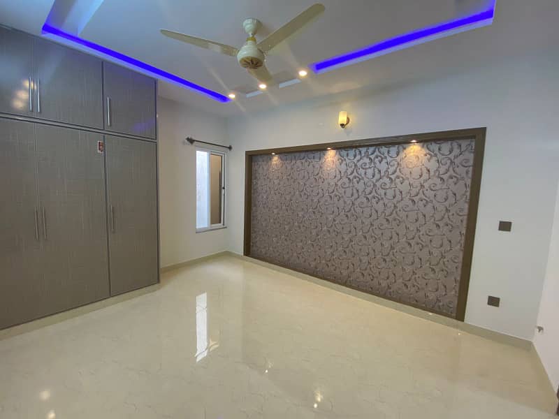 7 Marla FULLY LUXURY Upper Portion Available FOR RENT In Bahria Town Phase 8 6