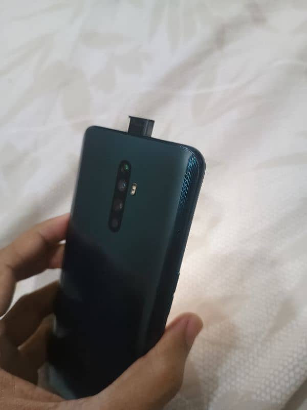 Oppo Reno 2z  8/256 GB 4