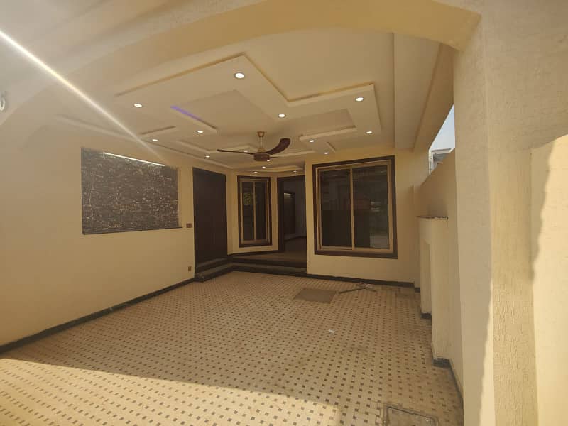 7 Marla designer HOUSE available( FOR RENT ) in Bahria town phase 8 (ALI BLOCK) 0