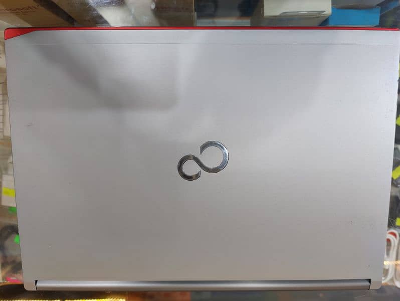 FUJITSU LifeBook FMVE08011 Corei3,6th Generation 6