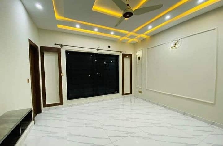 10 Marla Fully Luxury Upper Portion Available For RENT In Bahria Town Phase 8 (C BLOCK ) 0