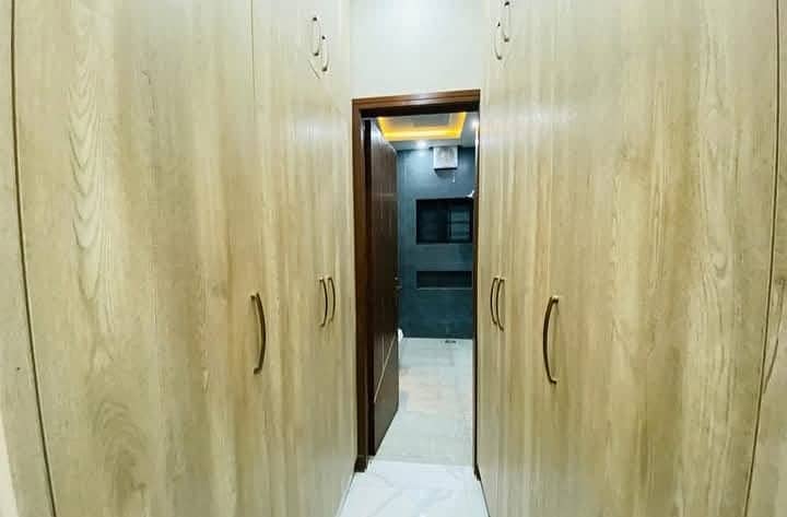 10 Marla Fully Luxury Upper Portion Available For RENT In Bahria Town Phase 8 (C BLOCK ) 3