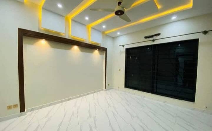 10 Marla Fully Luxury Upper Portion Available For RENT In Bahria Town Phase 8 (C BLOCK ) 8