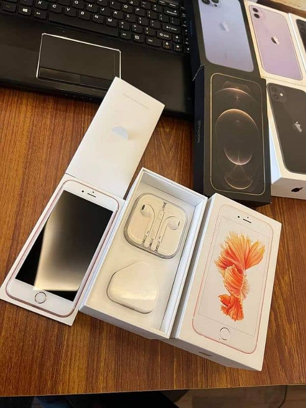 iPhone 6s plus 128gb my Whatsapp number 0327-57-45-348 1