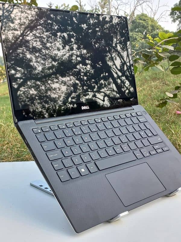 Dell XPS 9360 4K Core i7 7th Generation 16/256 6