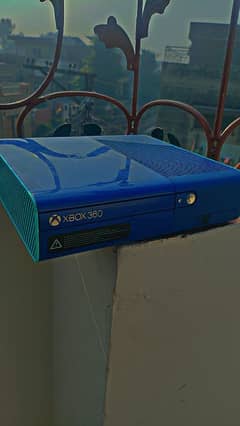 Xbox 360 Ultra Slim Special Edition