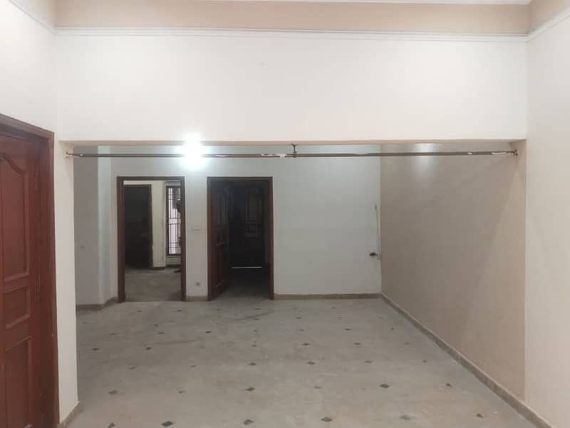 5 marla lower portion for rent in johar town for office software house and call centre and bachelor students+ jobholder 3