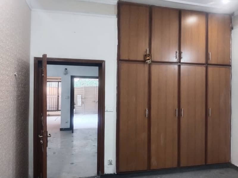 5 marla lower portion for rent in johar town for office software house and call centre and bachelor students+ jobholder 8