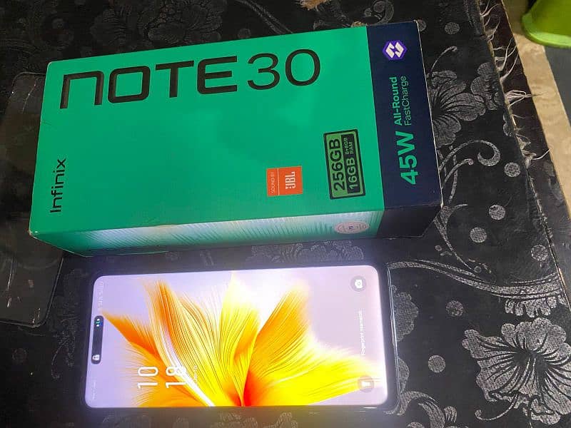 Infinix Note 30 16/256 1