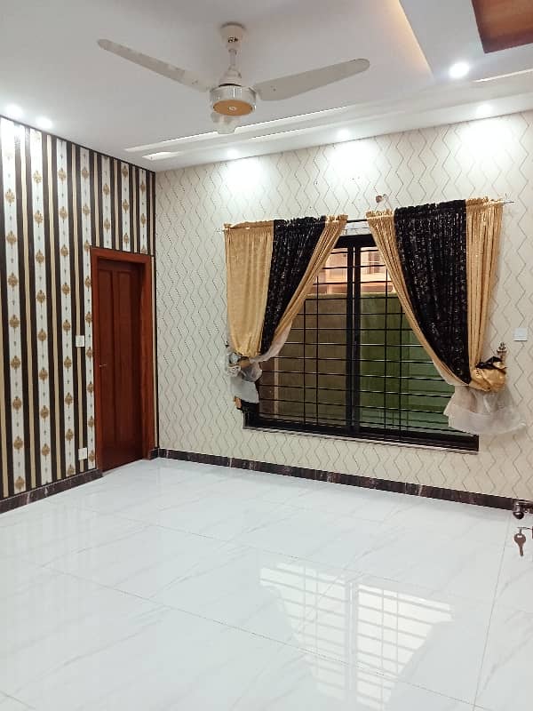 8 Marla Main double Road House available for sale in Faisal Town phase 1 of block A islamabad pakistan 7