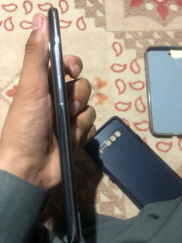 Samsung Galaxy S10PLUS 5g 8/256 no dots no shide 8