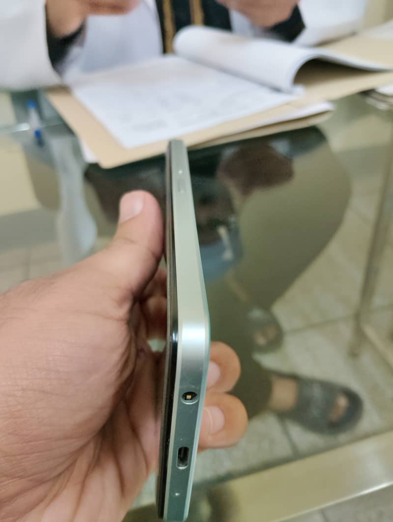 vivo y17 with box charger warranty 3