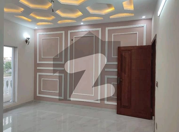 A Palatial Residence For Sale In Wapda Town Phase 1 - Block J3 Lahore 19