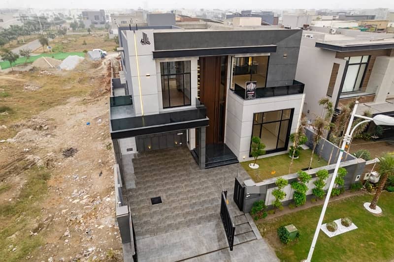 1 Kanal Modern Design House For Sale 1