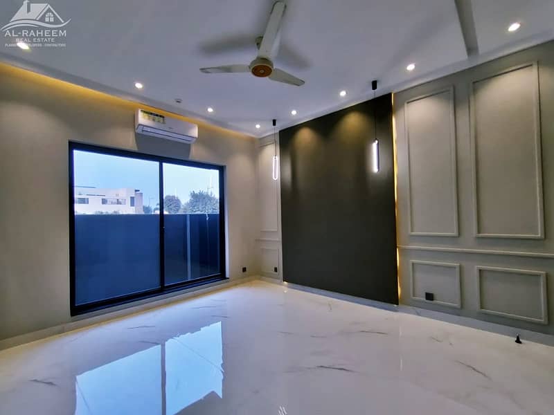 Discover Luxury Living In This Meticulously Designed House For Sale At Top Location 17