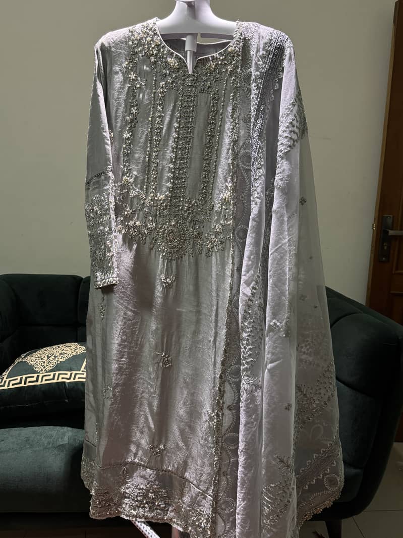 Partywear dress Designer : Mushq (worn once for 2h) 0