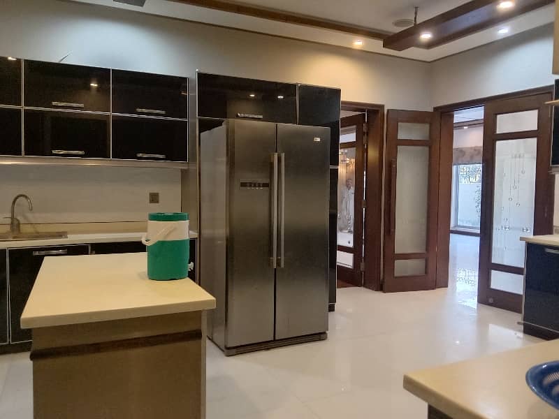 1 Kanal Beautiful House Facing Park Available For Rent In DHA 1